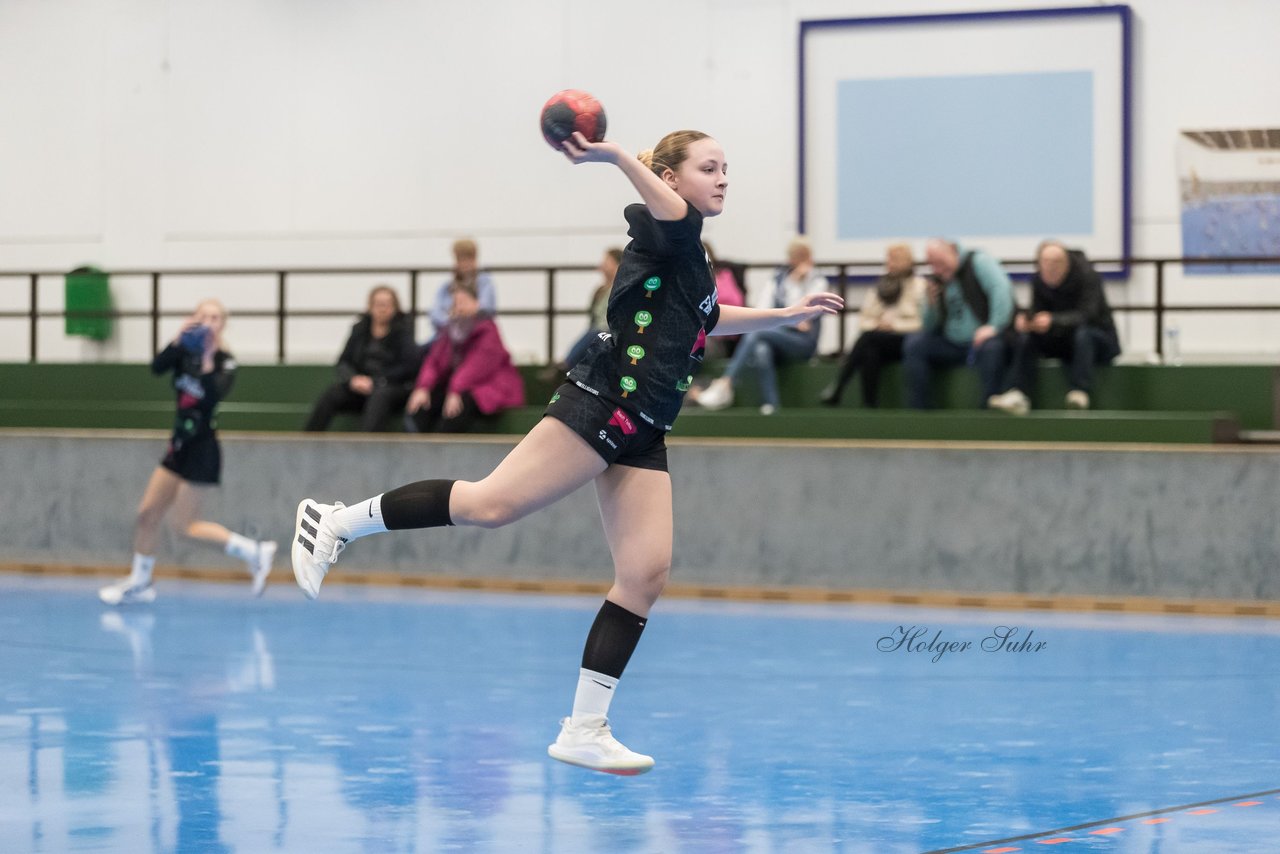 Bild 227 - wBJ TSV Ellerbek - TSV Uetersen : Ergebnis: 15:10